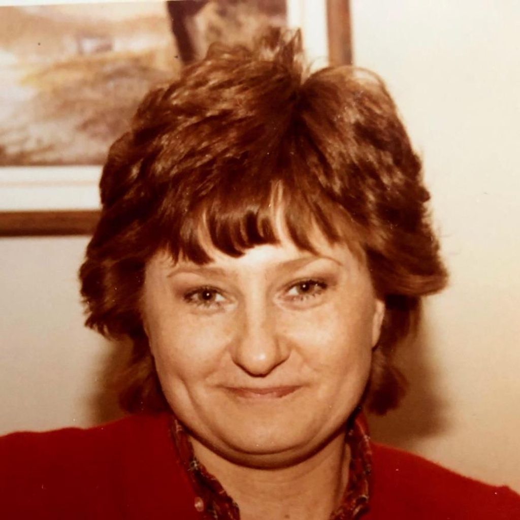 Jane A, Green Profile Photo