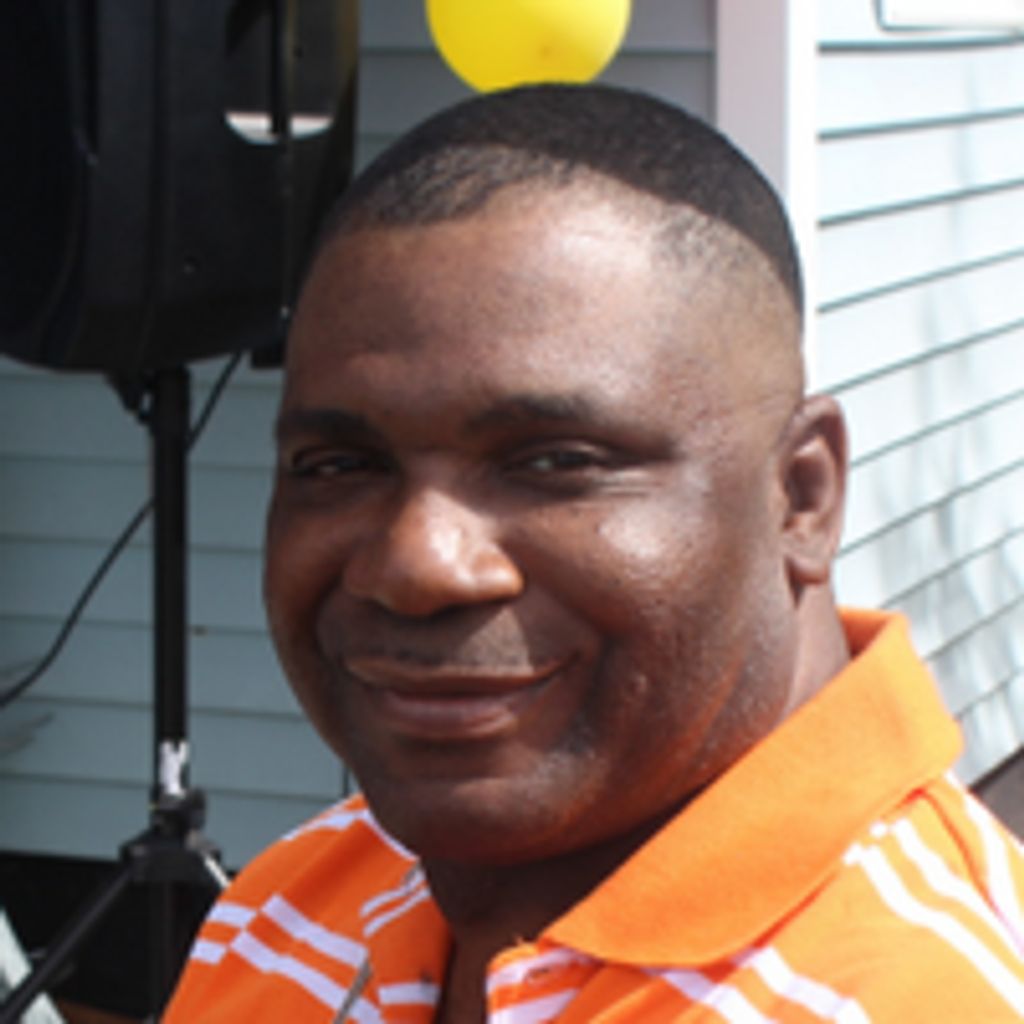 Tyrone Saxon Profile Photo