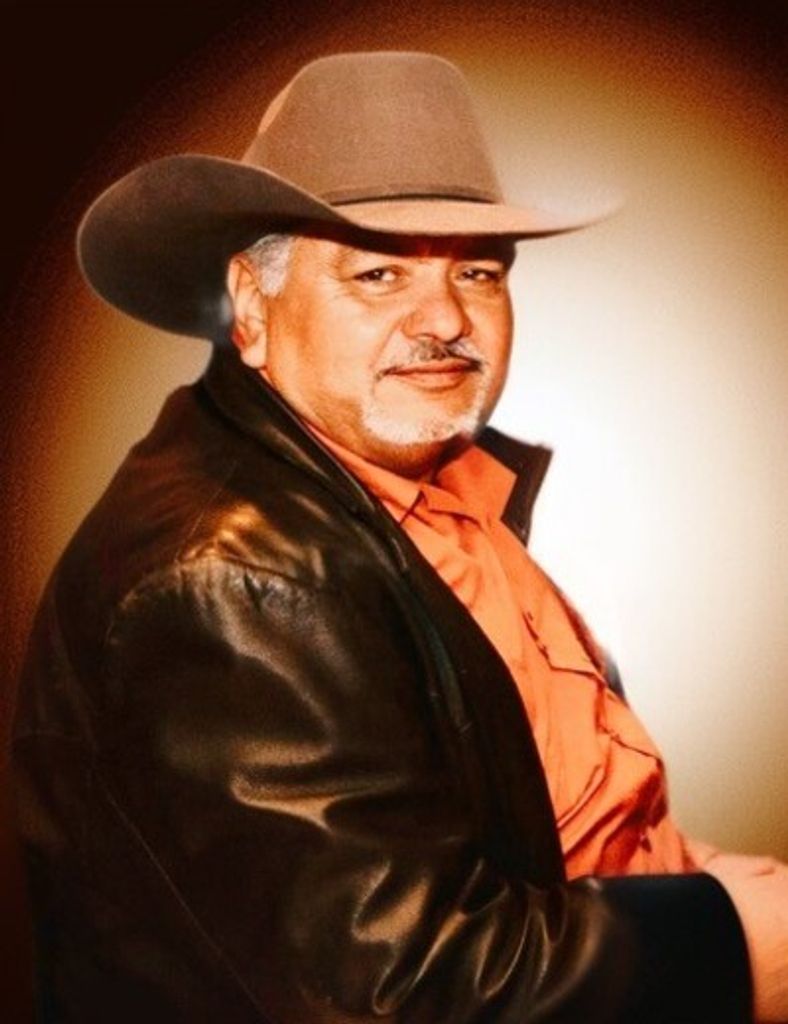 Gilberto Preciado Flores Profile Photo