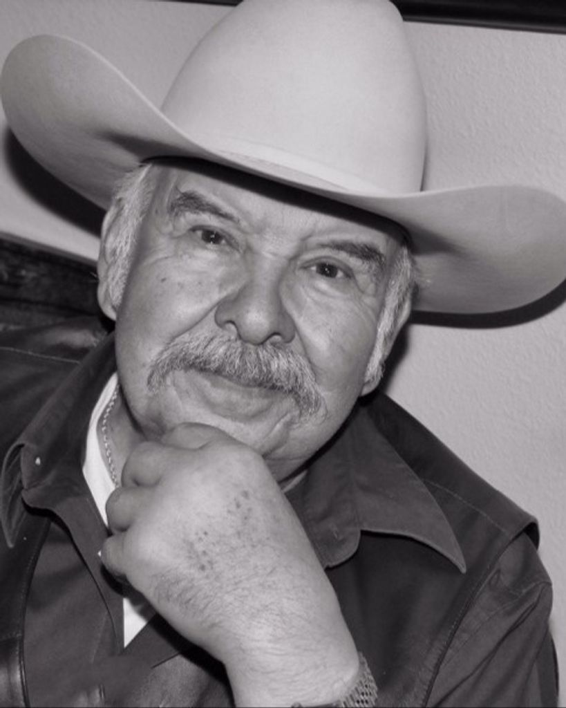 Luis Antonio Garza Profile Photo