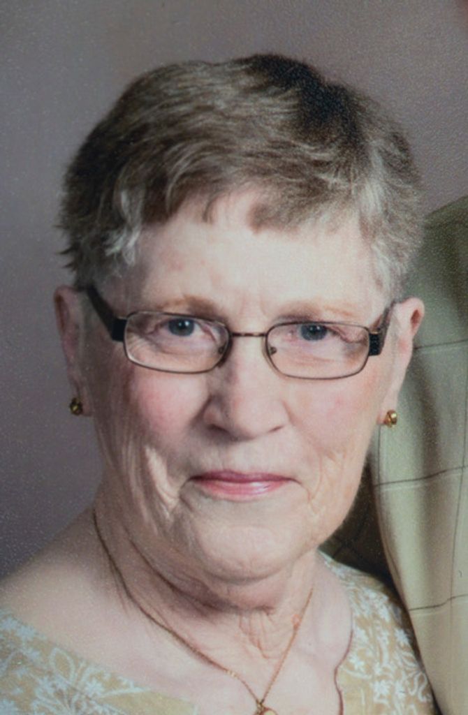 Helen Hoelscher Profile Photo