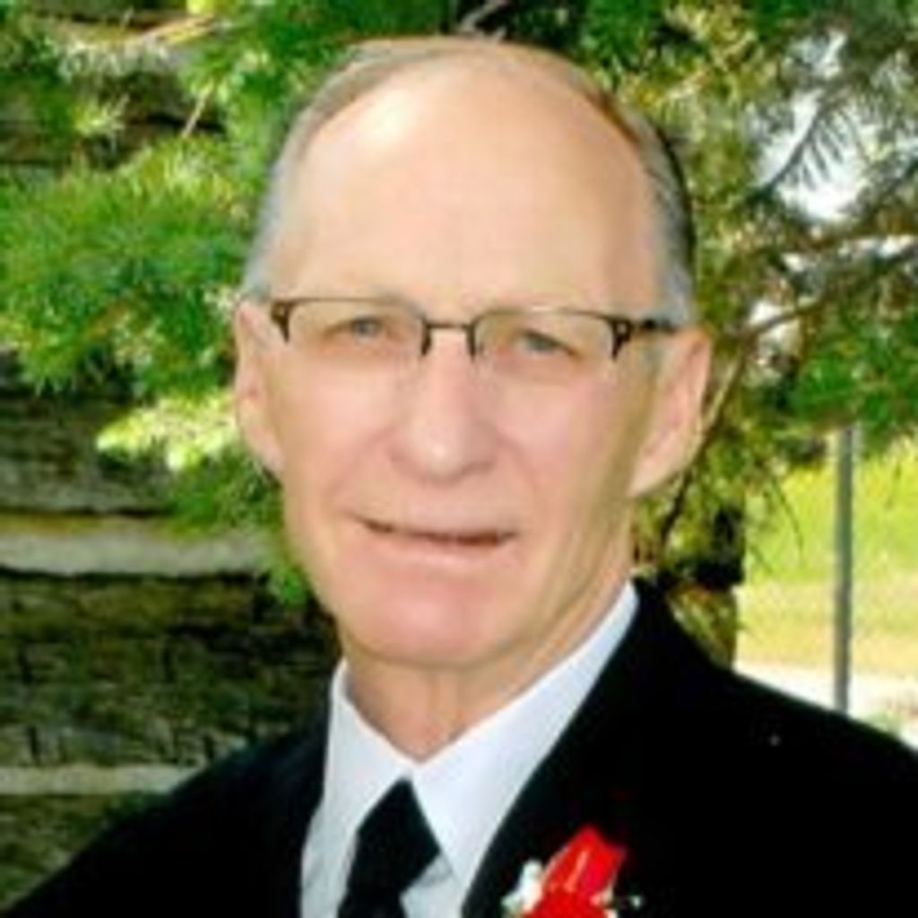 Robert "Bob" Graalum