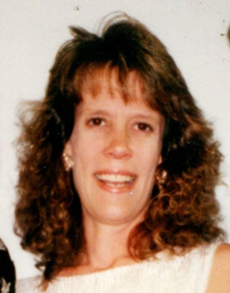 Lisa Ann Cantlon Profile Photo
