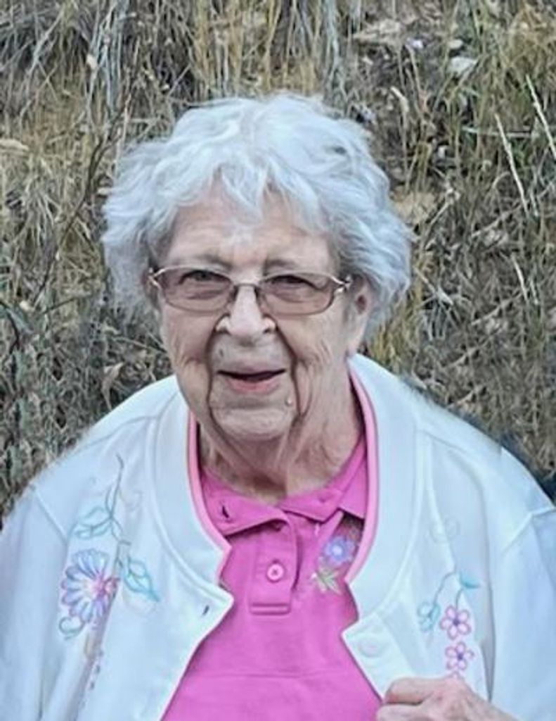 Eveyln Ryther Profile Photo