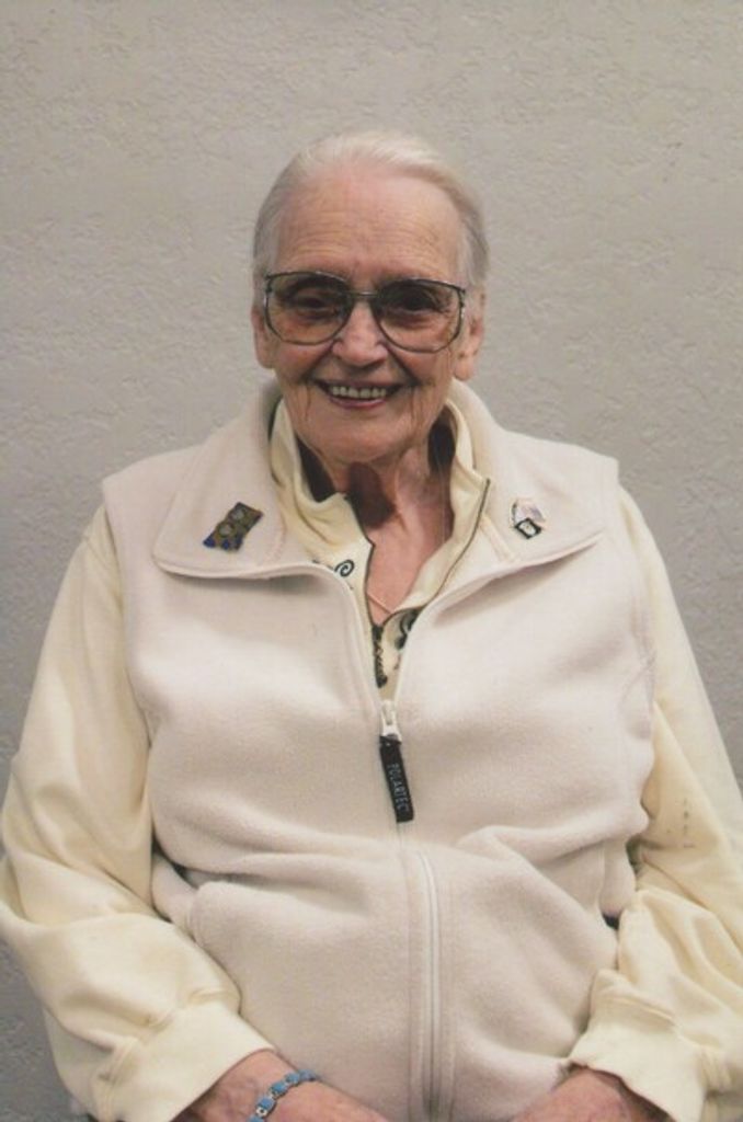 Lola Ann Holst Profile Photo