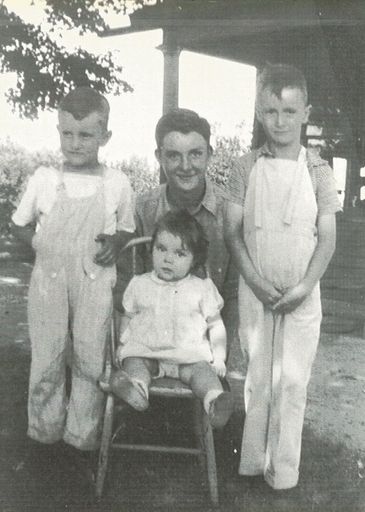 Doris M. (Fry)  Spencer photo gallery thumbnail 3 of 92