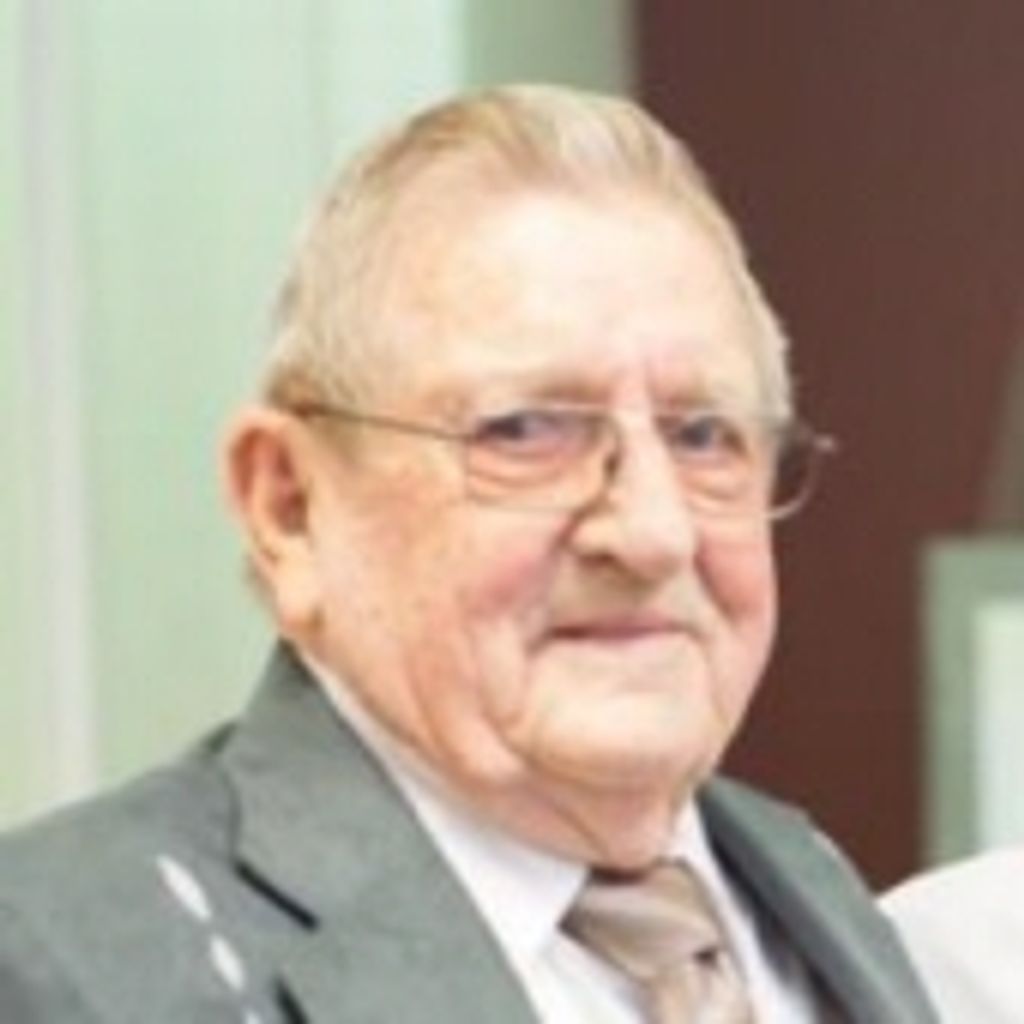 Max E Heinly Profile Photo