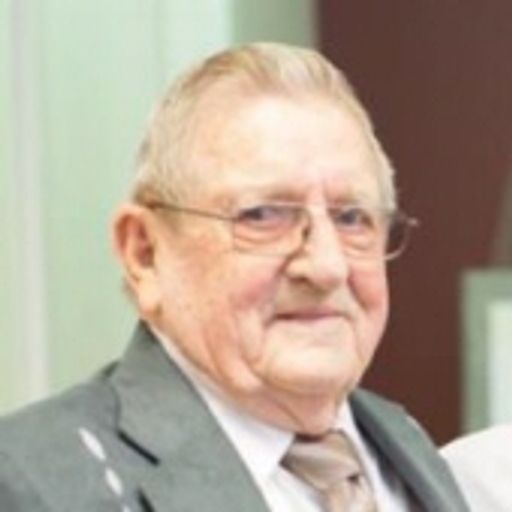Max E Heinly Profile Photo