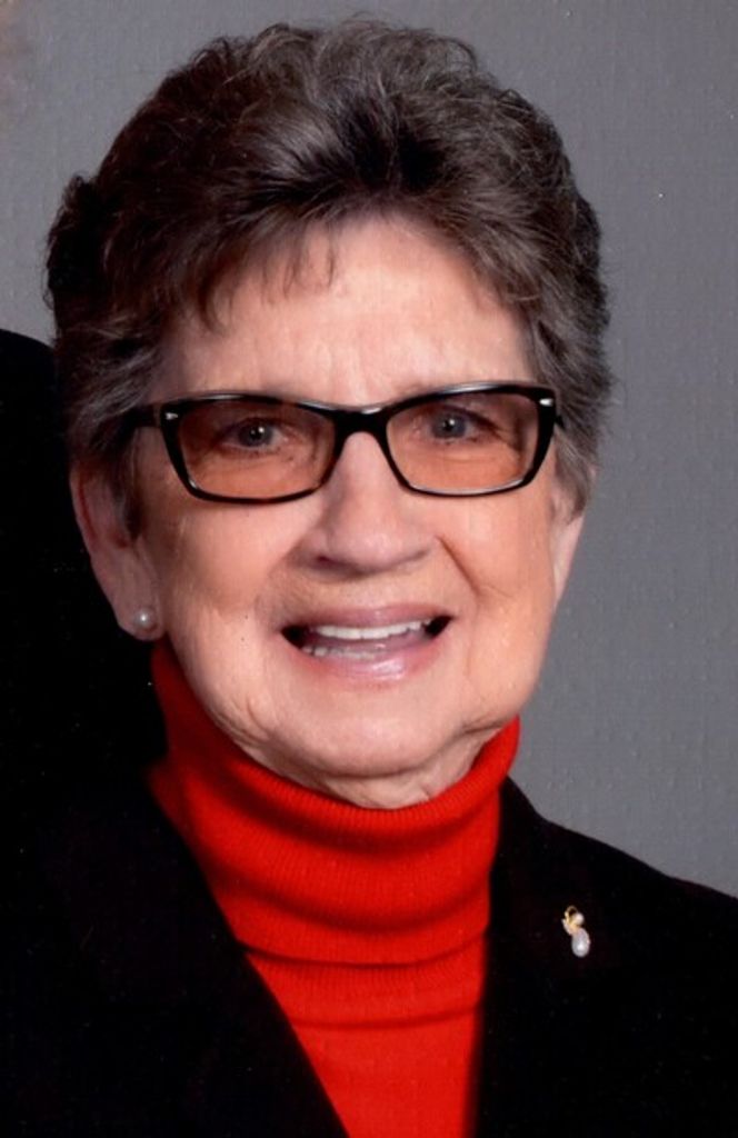 Elizabeth Elmore Profile Photo