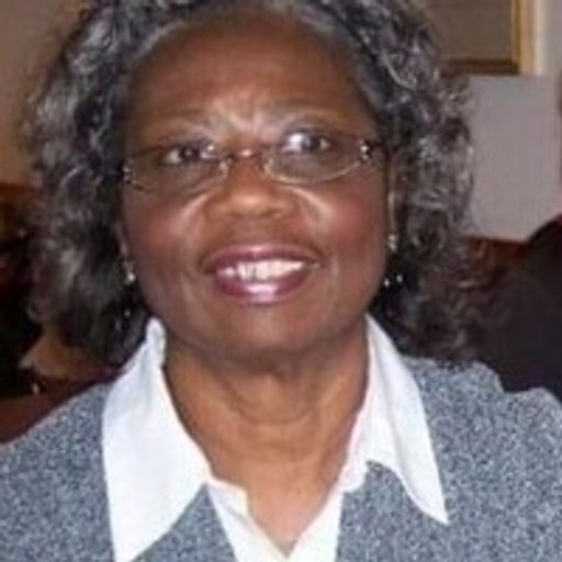 Carolyn J Studdard Profile Photo