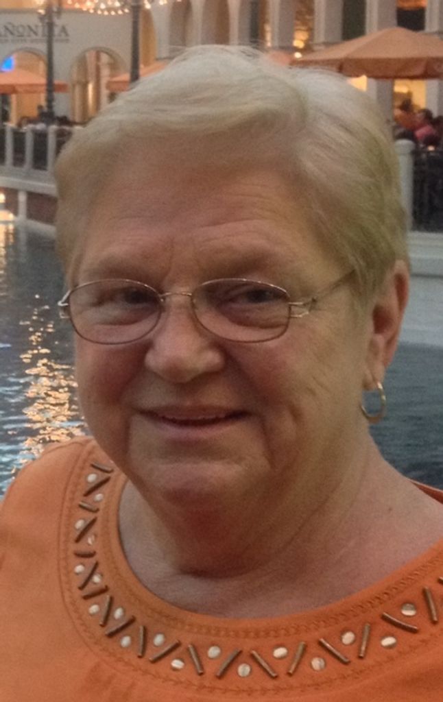 Juliann Benlock Profile Photo