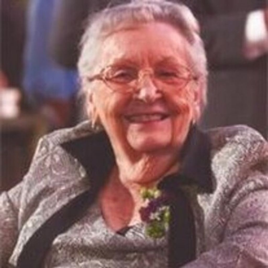 Juanita Moine Pettit