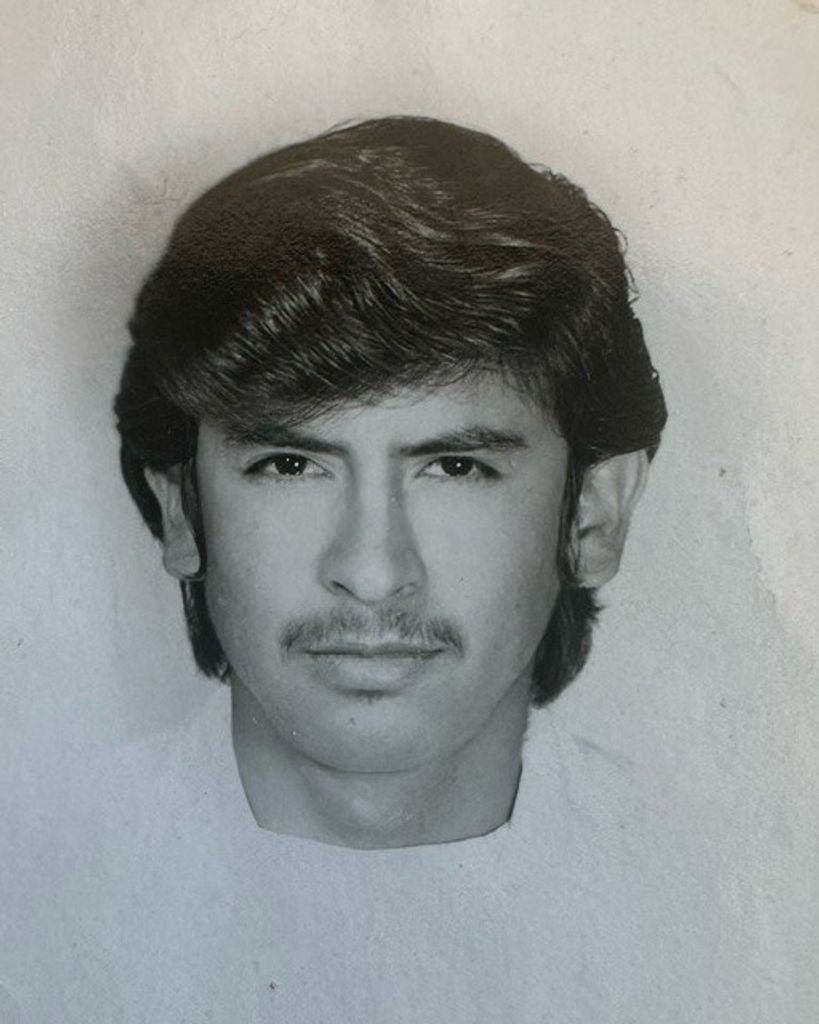 Manuel Flores Profile Photo
