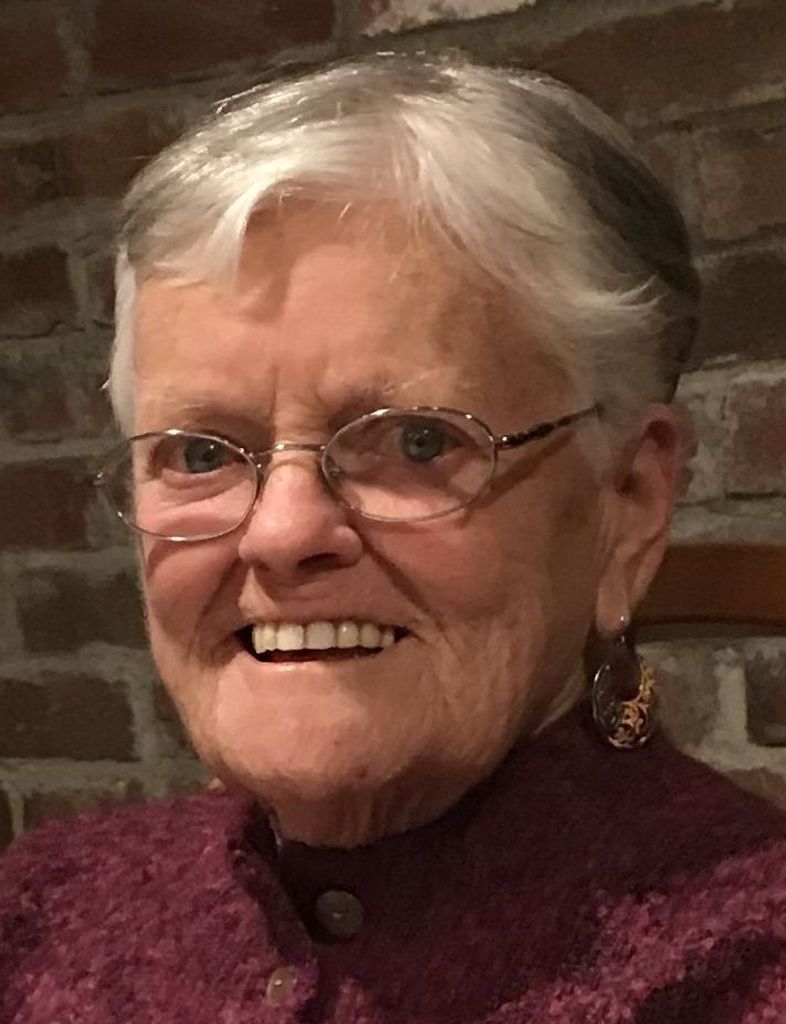 Maureen L. (Carey) Burnieika Profile Photo