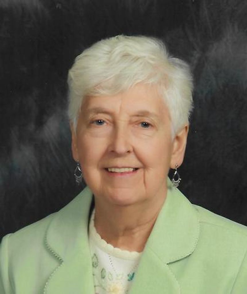 Della Marie Walters Profile Photo