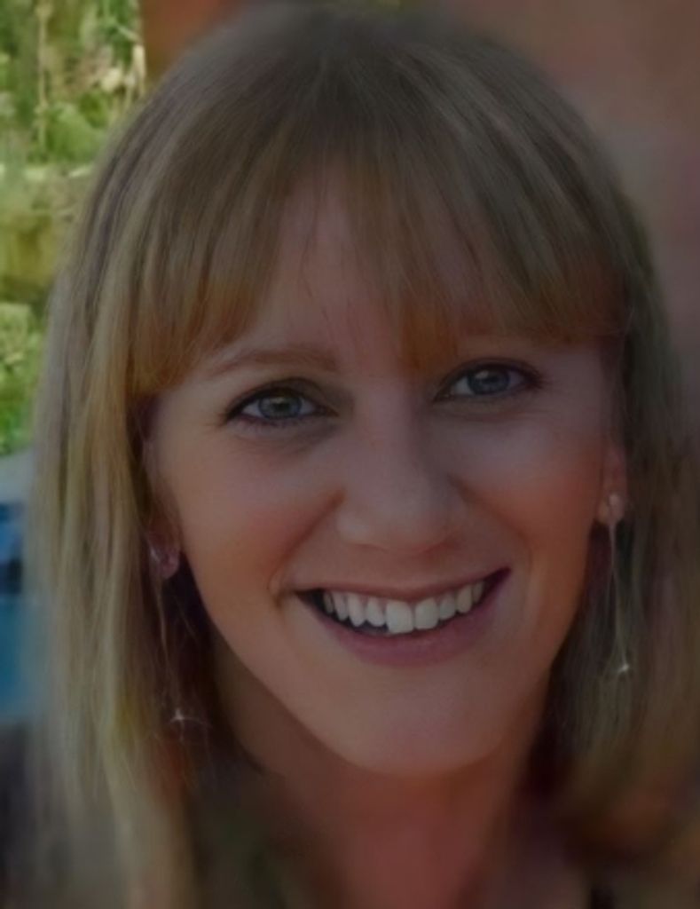 Lesley Morag Riley Profile Photo