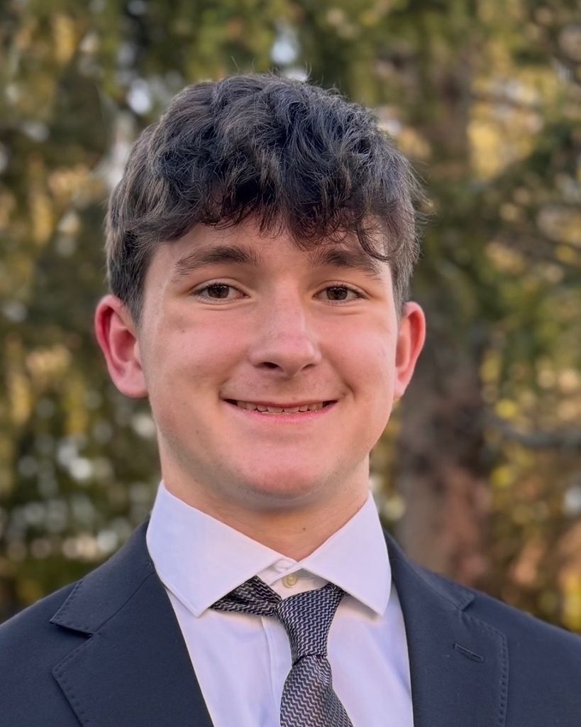 Oliver James Lewis Profile Photo