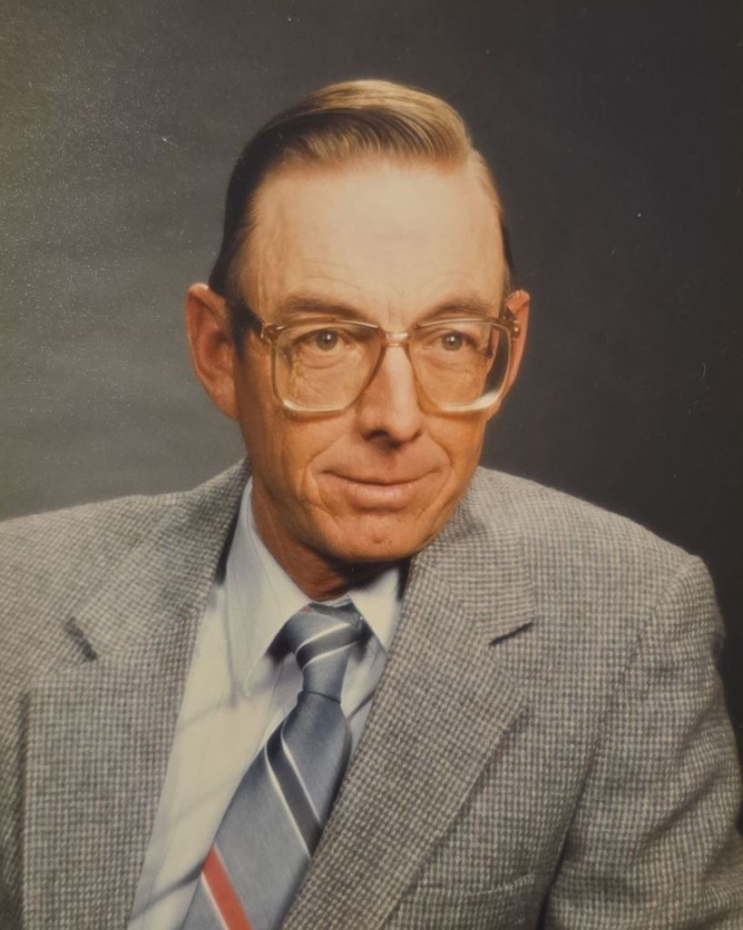 Thomas Pettit Profile Photo