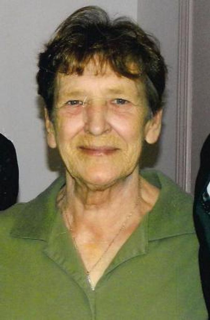 Mrs.    Billie Clemons