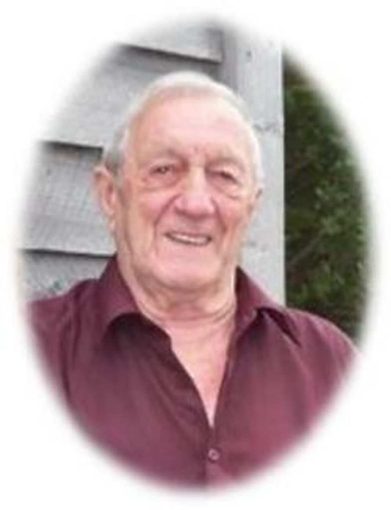 Domino Roland Oake Profile Photo