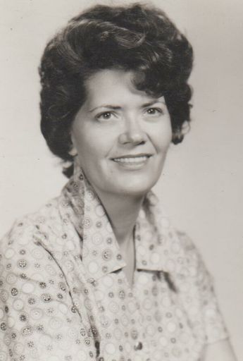 Audrey Mcdowell photo gallery thumbnail 10 of 54