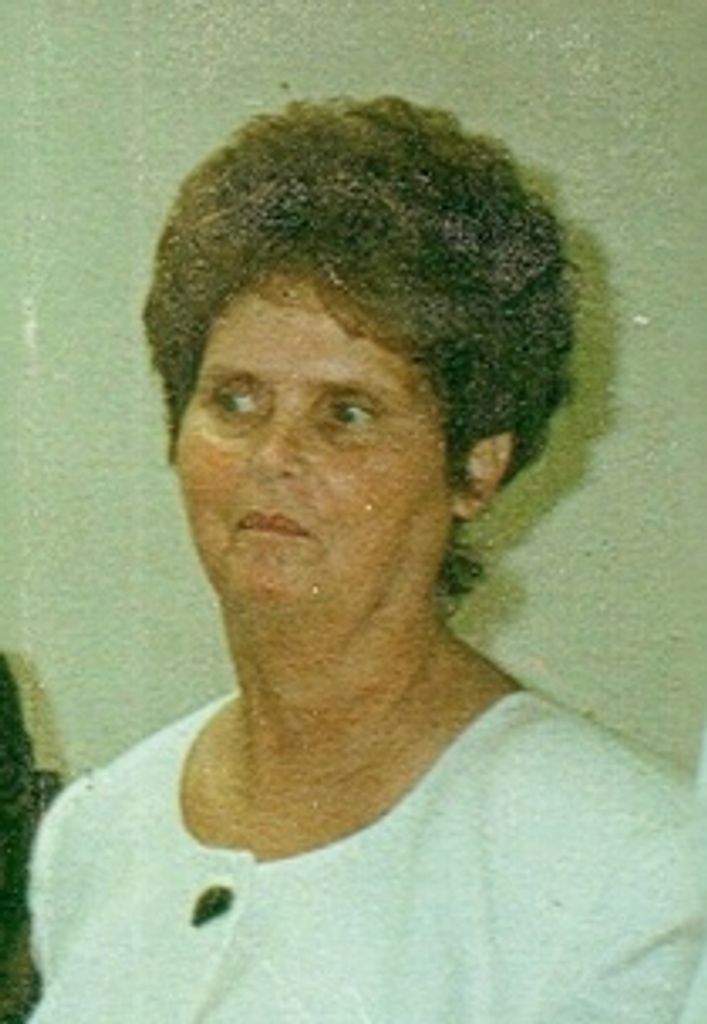 Carolyn  Mae (Clements)  Hinton