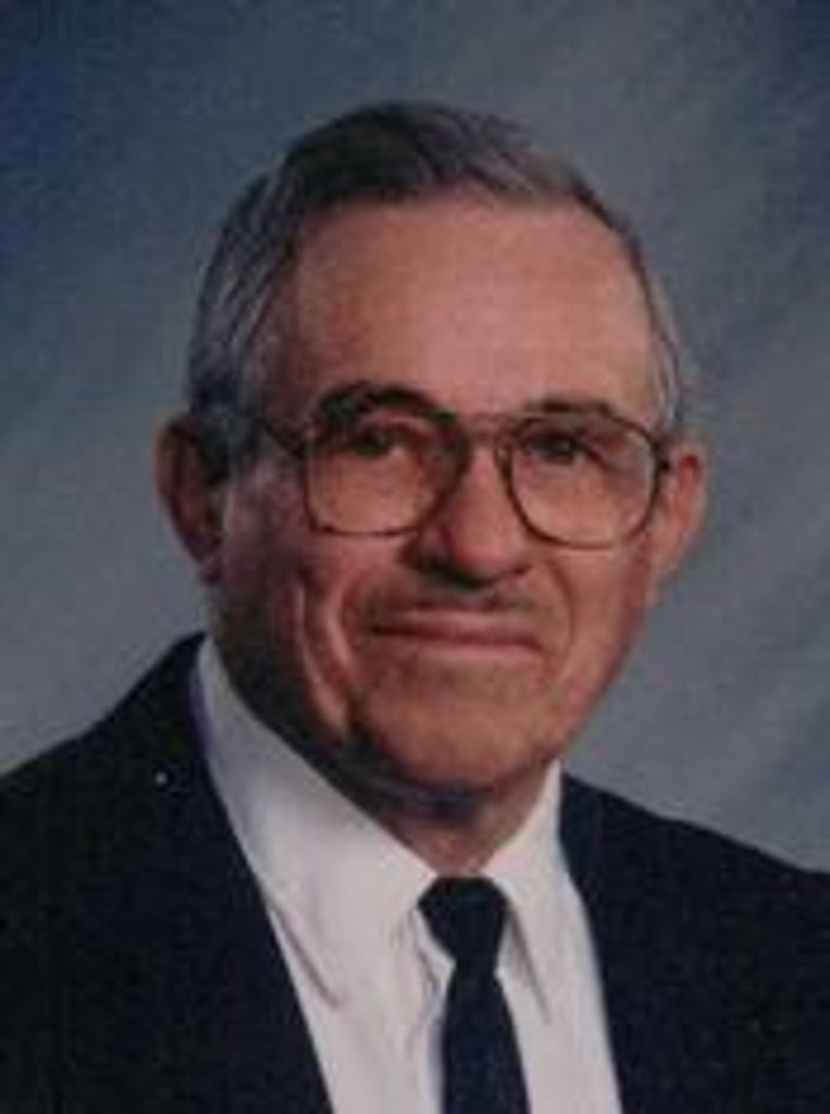 Elmer E. Svoma