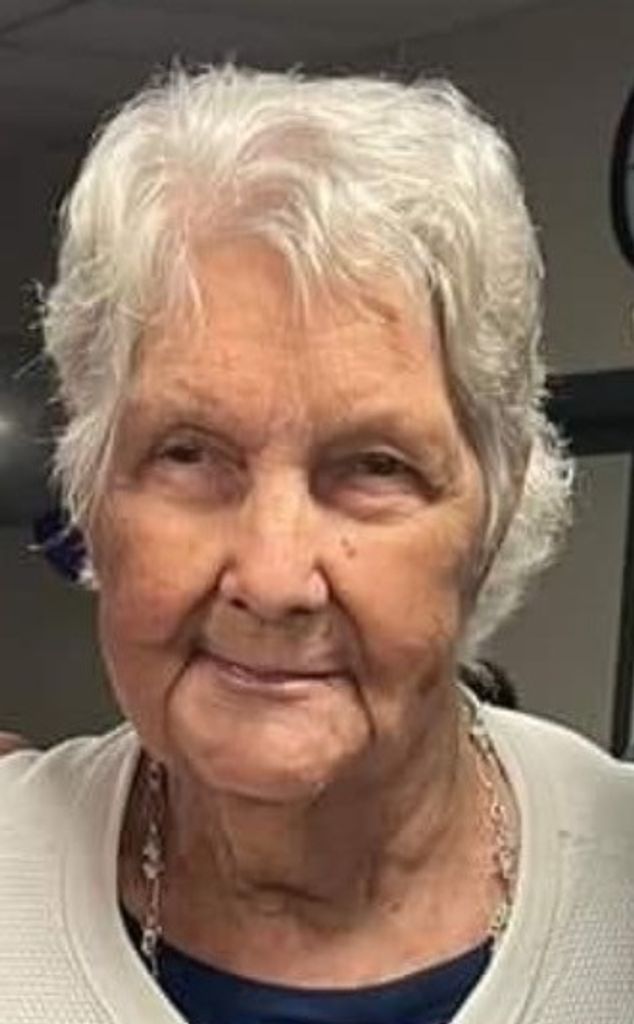 Dora I. (Lee) Paul