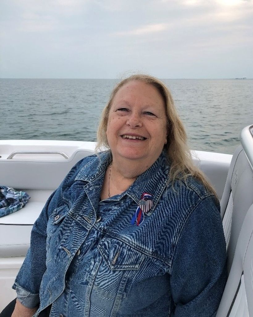 Donna Collins Profile Photo