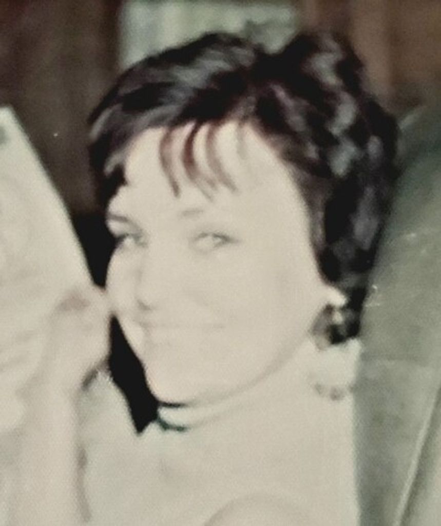 Sandra Lee Bishop Profile Photo
