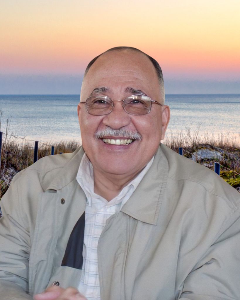 Jose Luis Flores