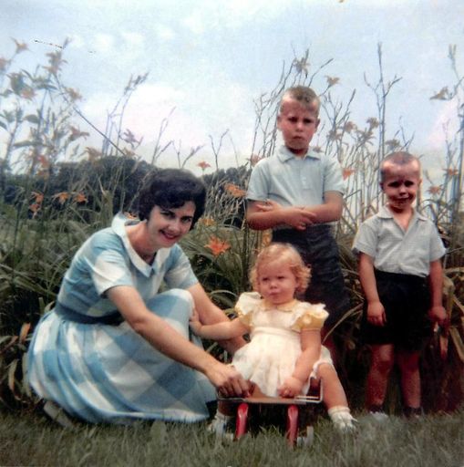 Martha Ann Segars photo gallery thumbnail 57 of 122