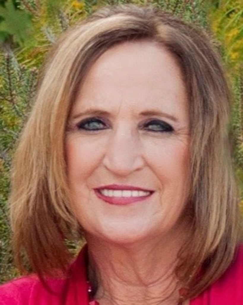 Loni DeMille Macias