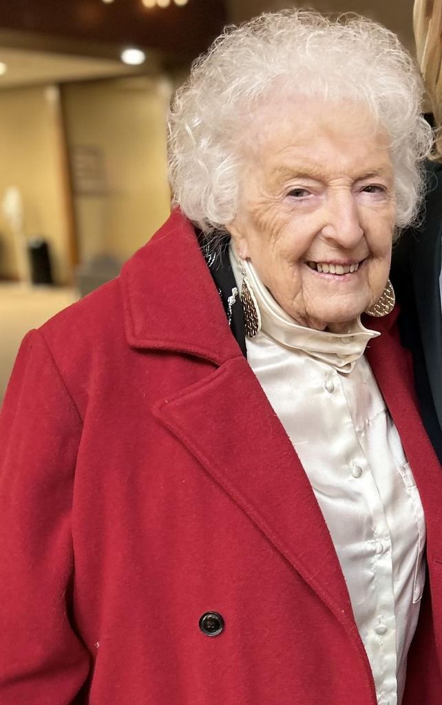 Louise Mae Zehrung Profile Photo