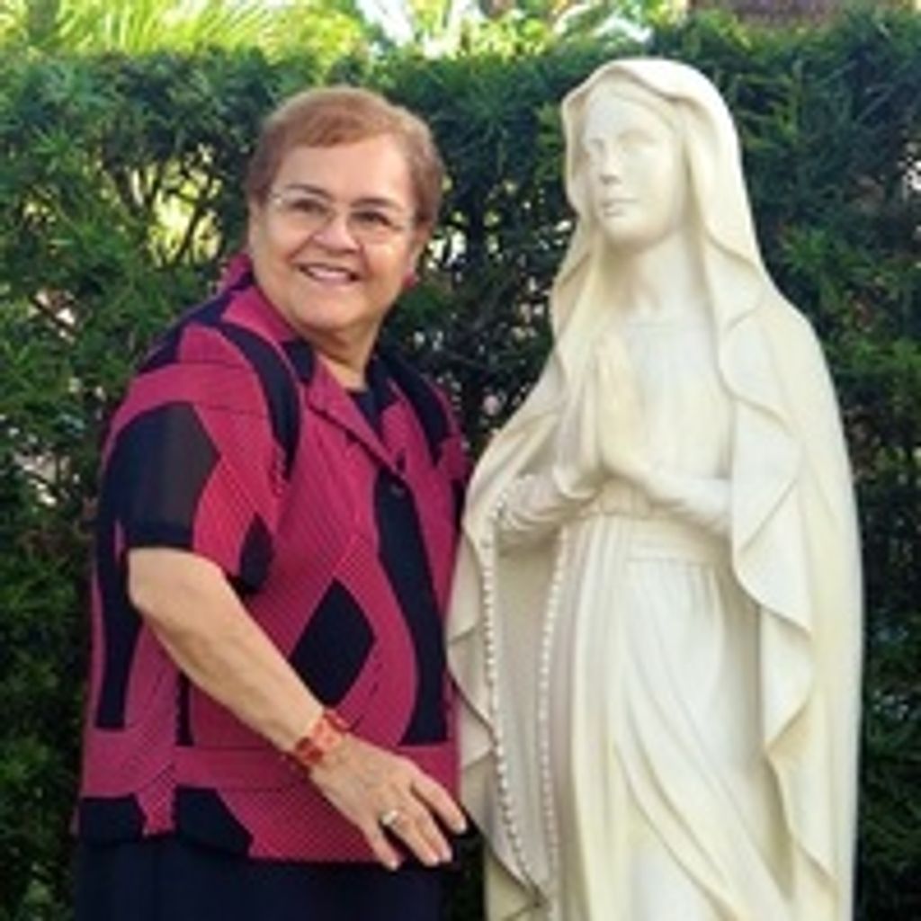 Carlota Lilly Salazar