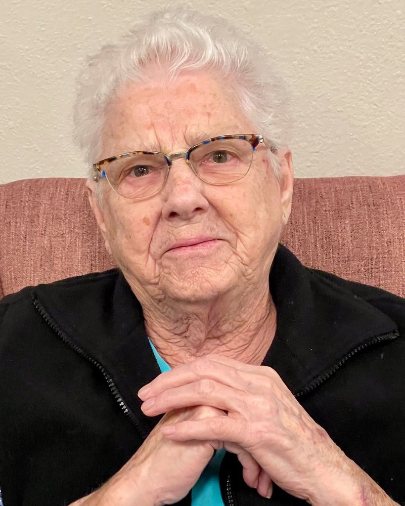Carolyn Joan "Jo" Brown