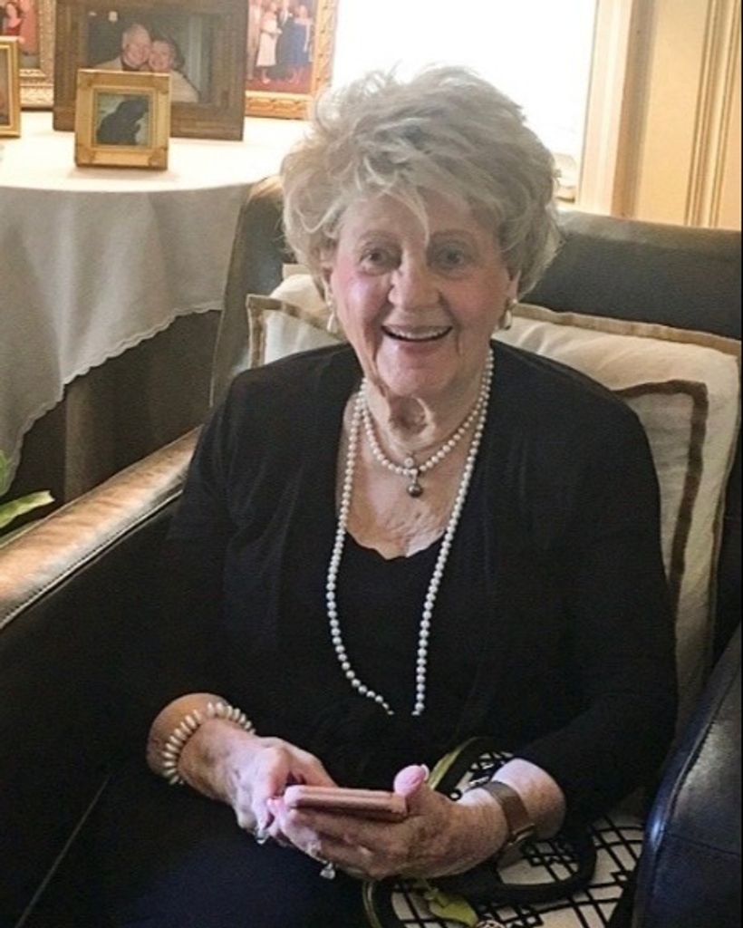 Elizabeth Mattox Perry Profile Photo