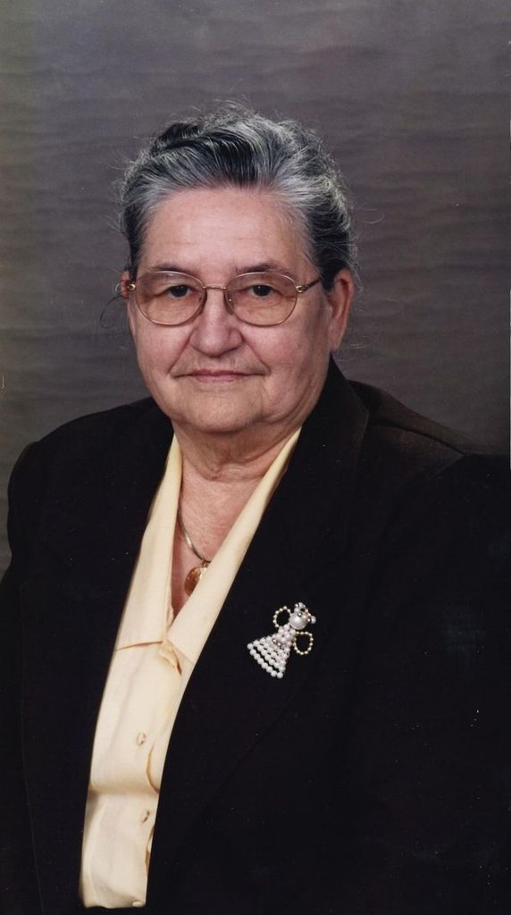 Evelyn "Cricket" Hurt