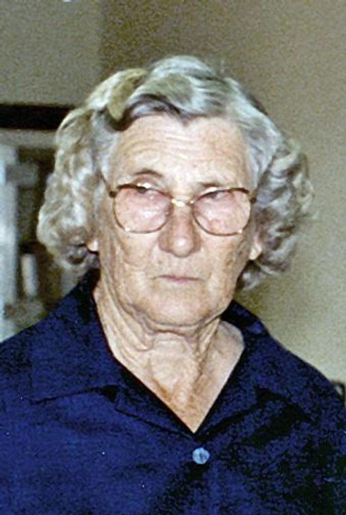 Evelyn Julia Boehm Barcak