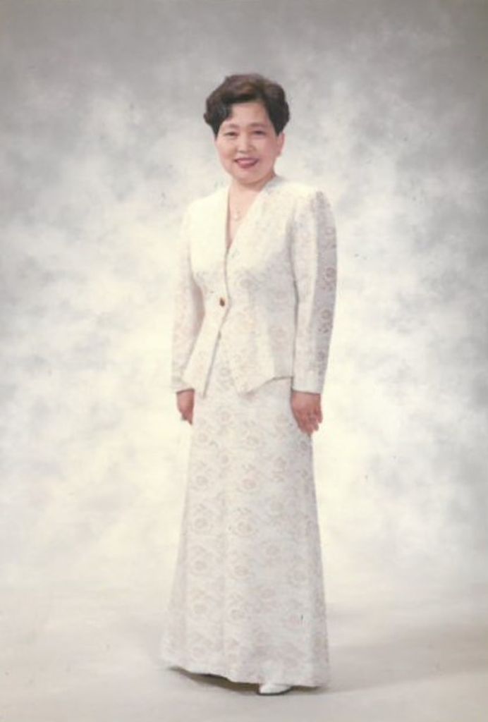 Emiko Roberts