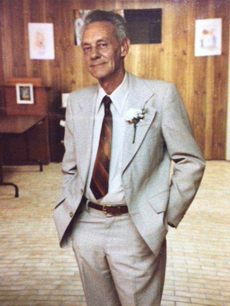 Reverend Raymond Loyd Crowe Profile Photo