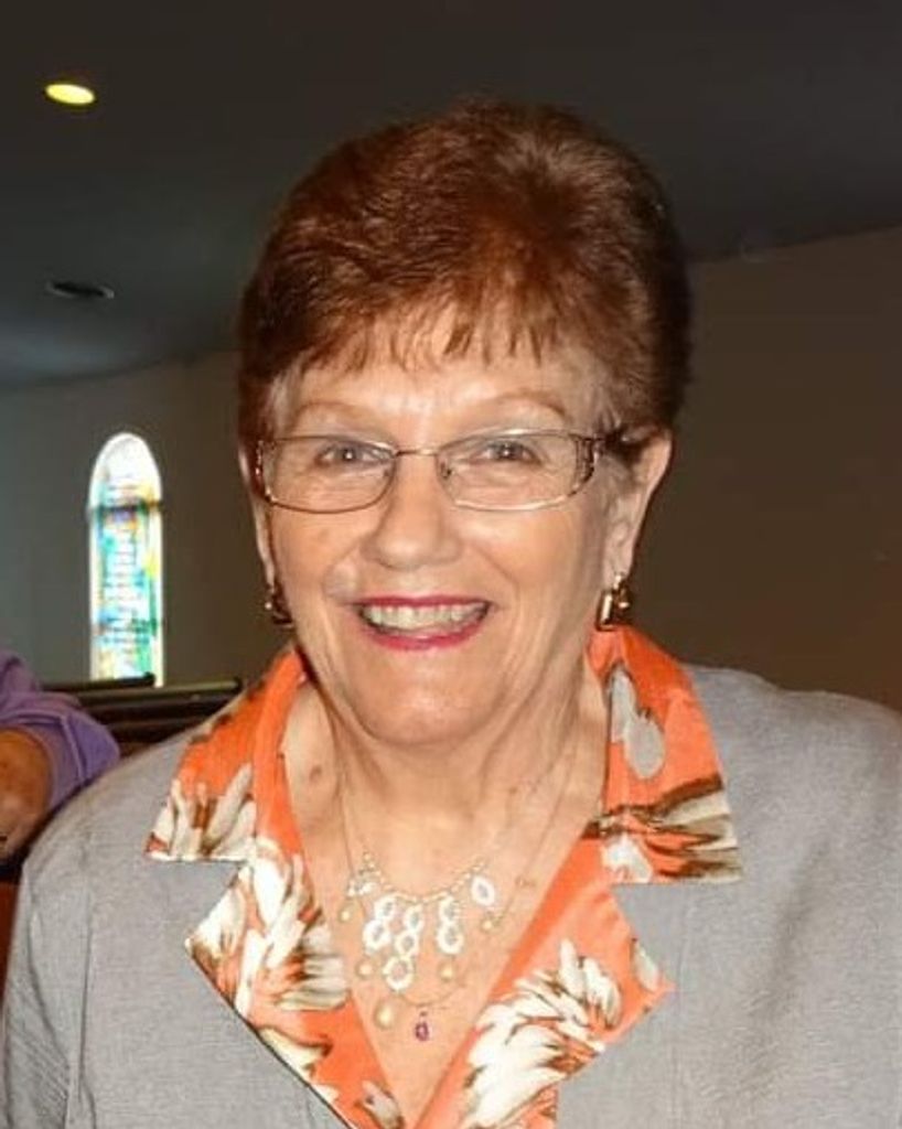 Stella Pauline Jett Profile Photo