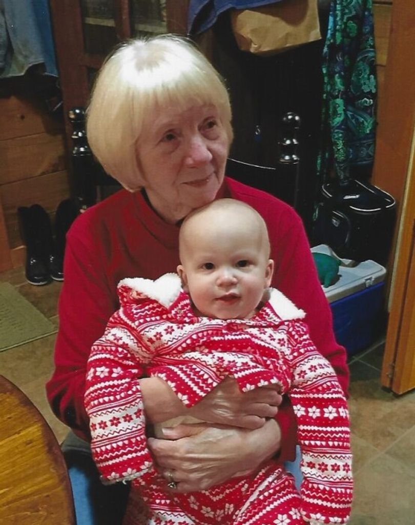 Christine (Hucks)  Lee Profile Photo