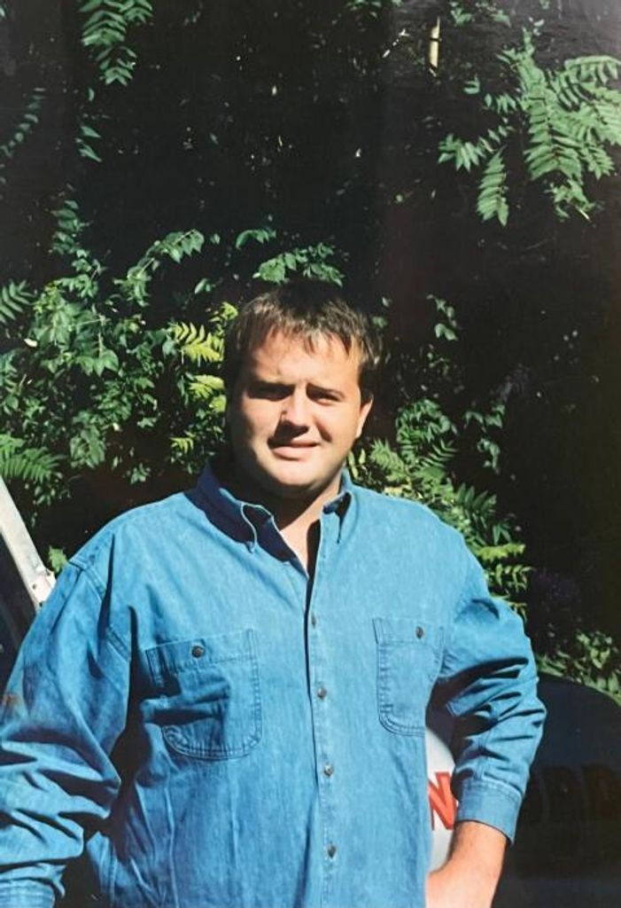 Stephen "Steve" Scott Kelch