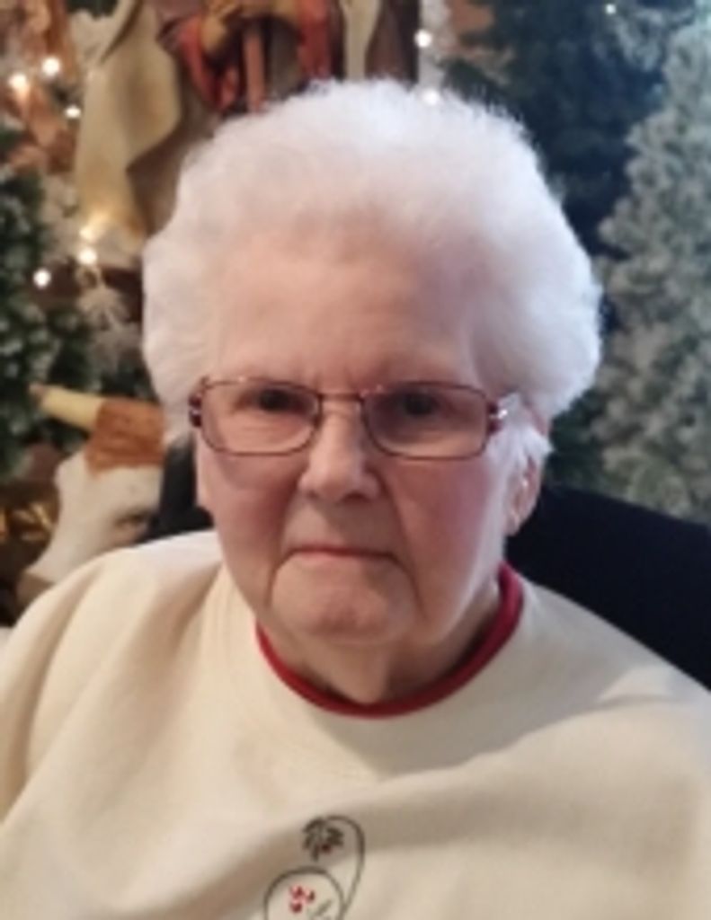 Mary M. (Lahr)  Gill