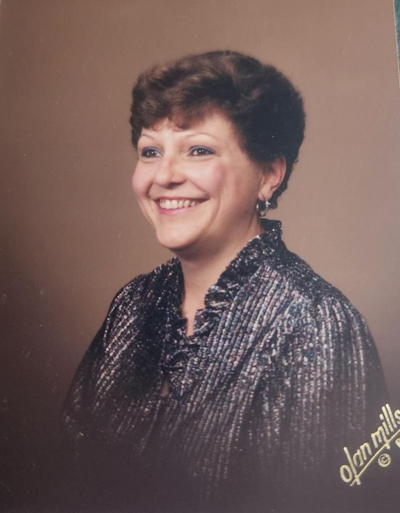 Delores Mae Dettling Profile Photo