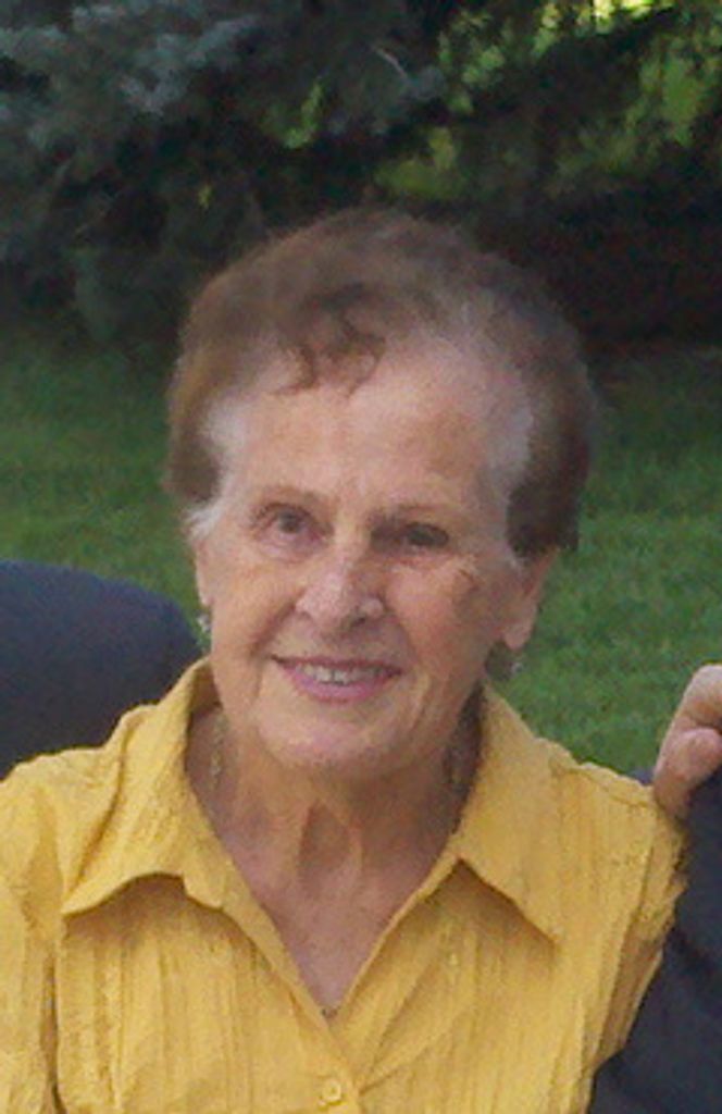 Emalu Hart