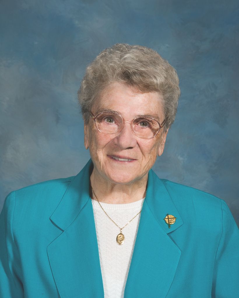 Ann C. Hilla, Ssj