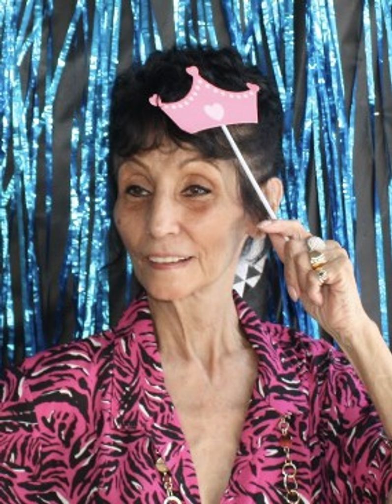 Thelma Albo