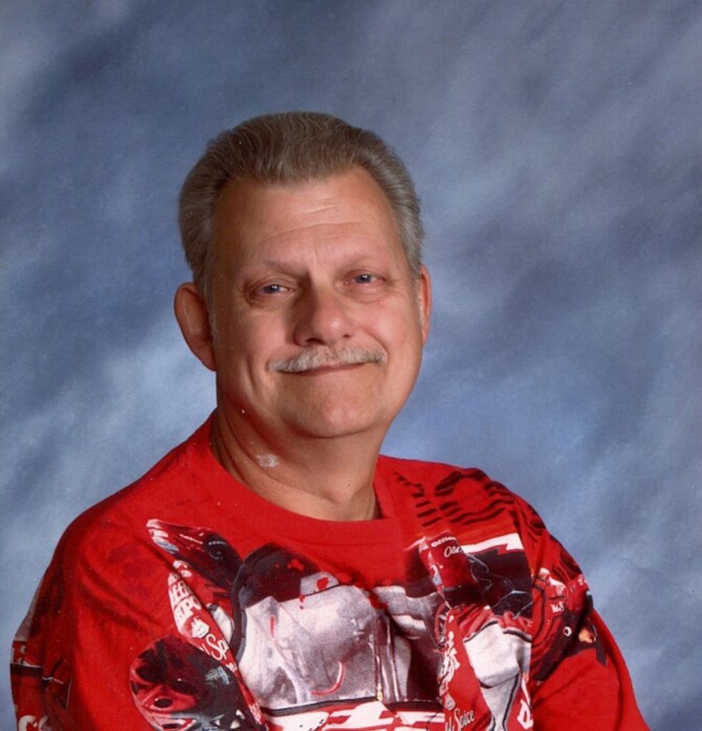 Stephen Lee Button Profile Photo